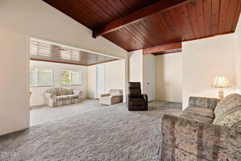 230 N Twintree Avenue