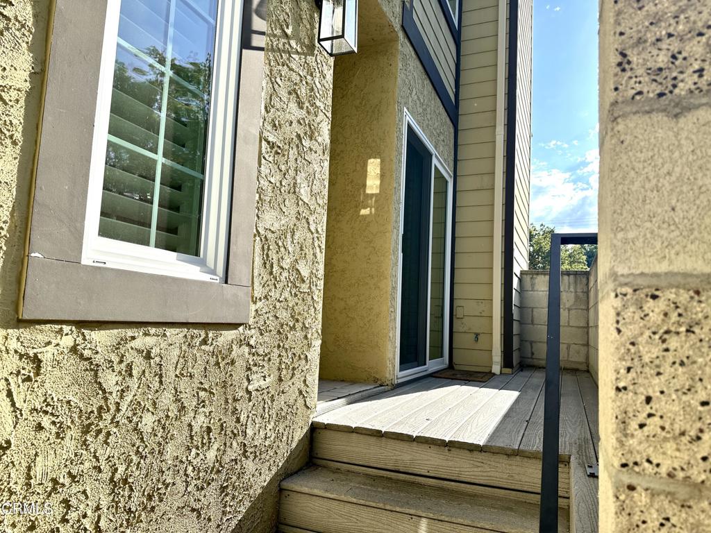 110 N Meridith Avenue 2
