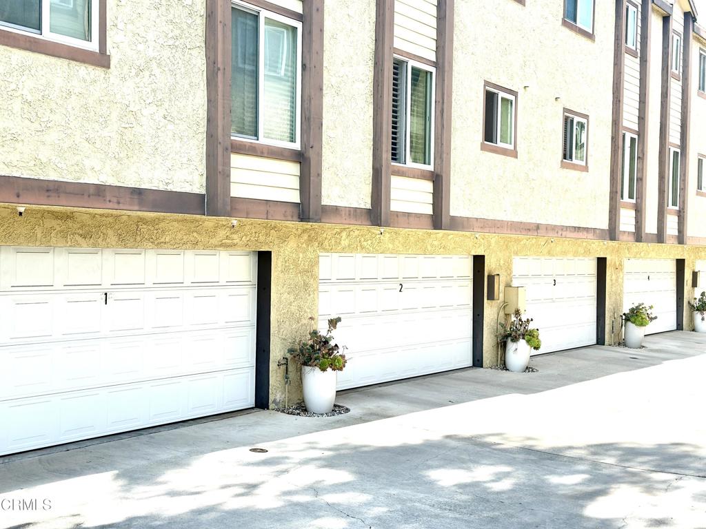 110 N Meridith Avenue 2
