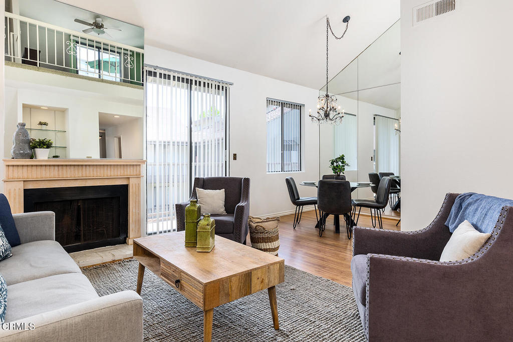 330 Cordova Street 326