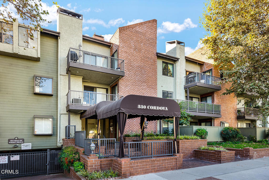 330 Cordova Street 326