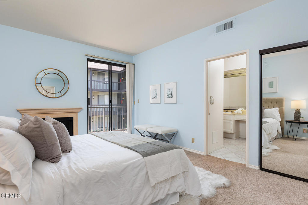330 Cordova Street 326
