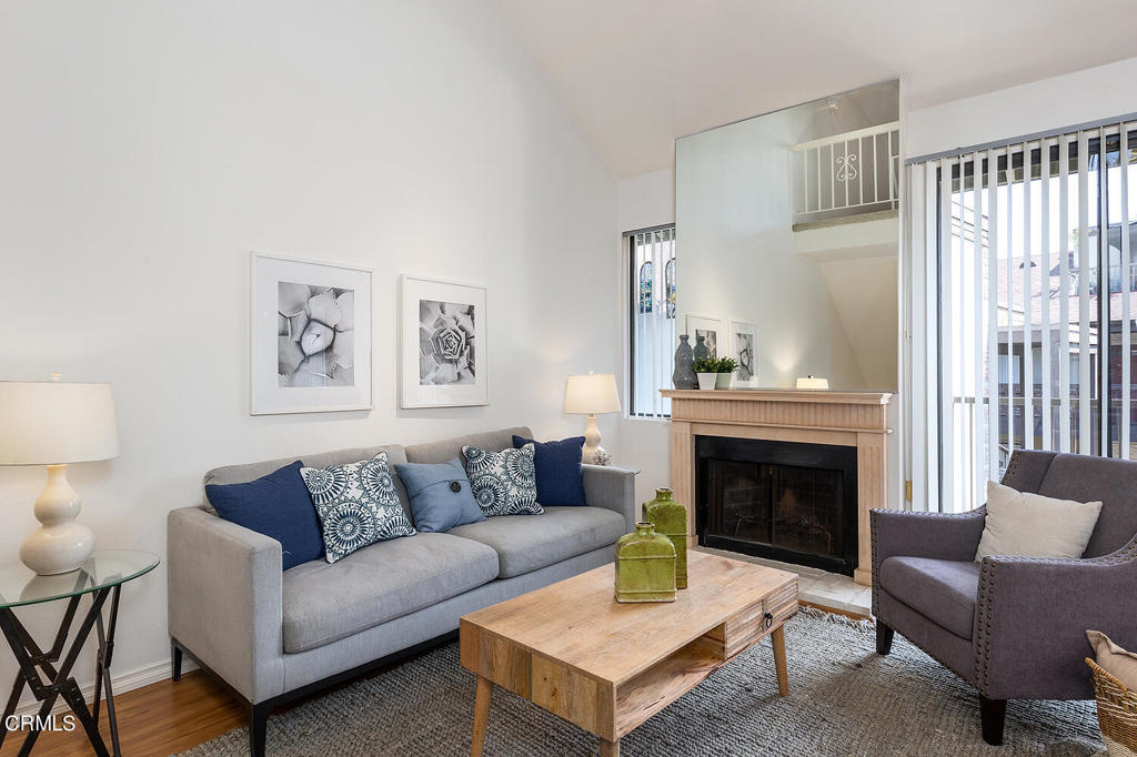 330 Cordova Street 326