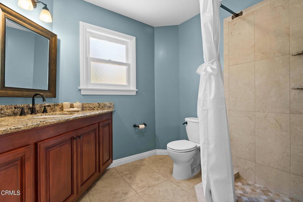 542 W W Montecito Avenue