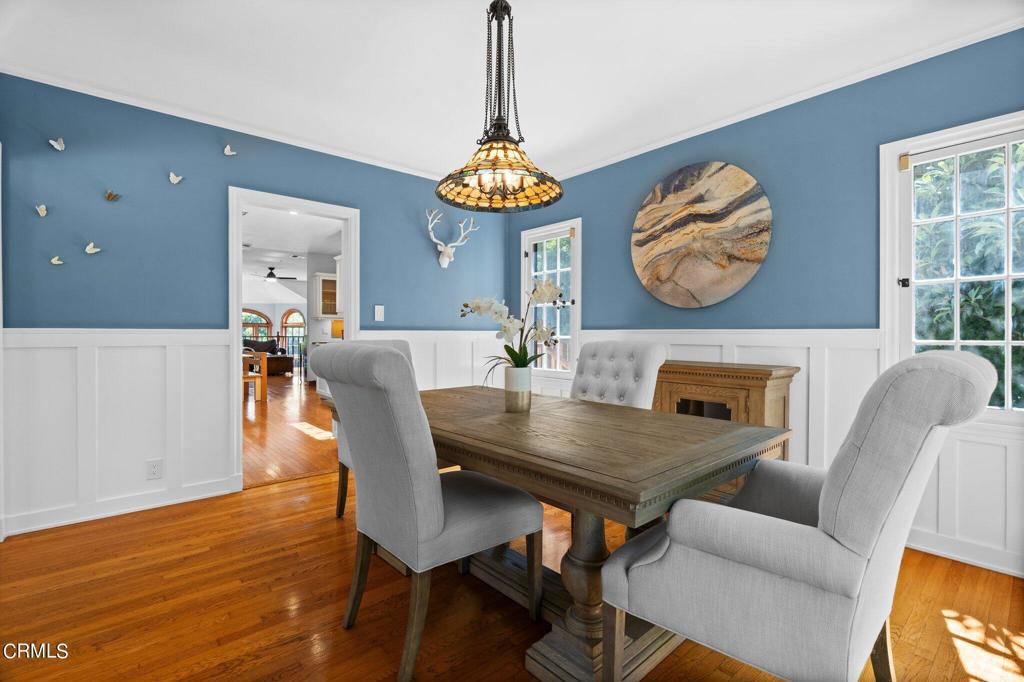 542 W W Montecito Avenue