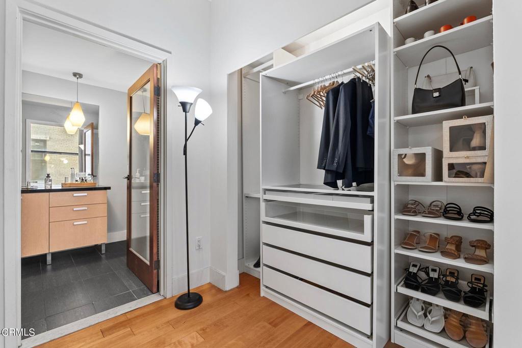 460 S Spring Street 511