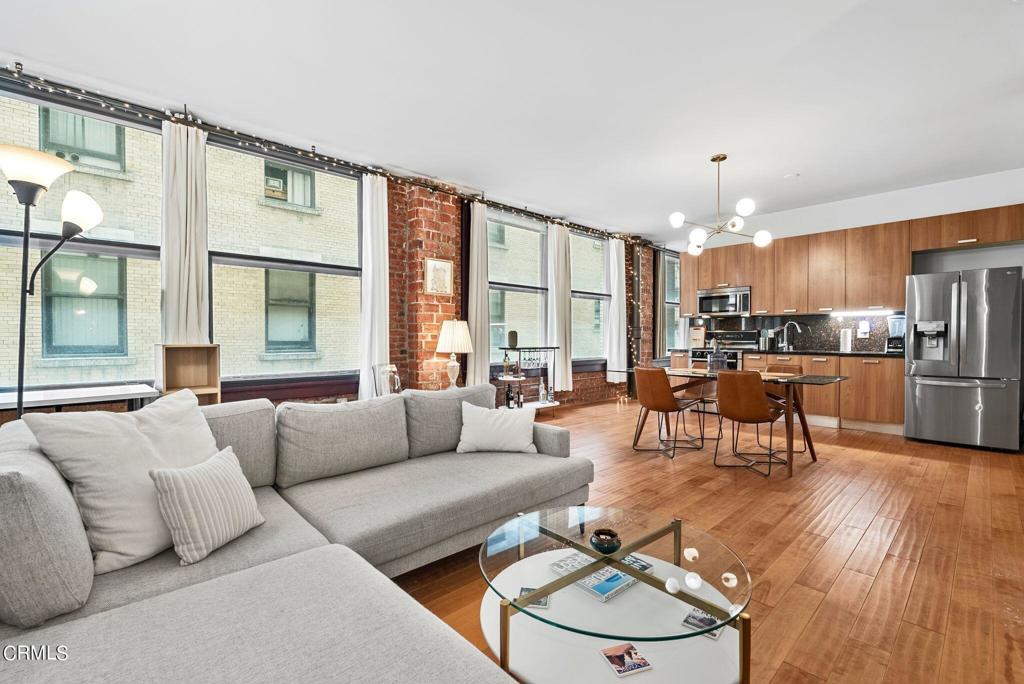 460 S Spring Street 511