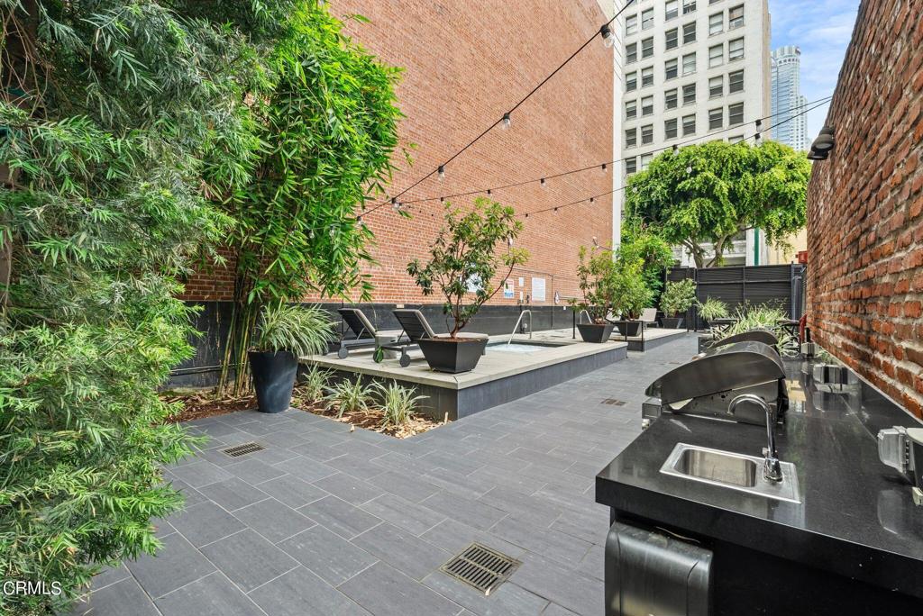 460 S Spring Street 511