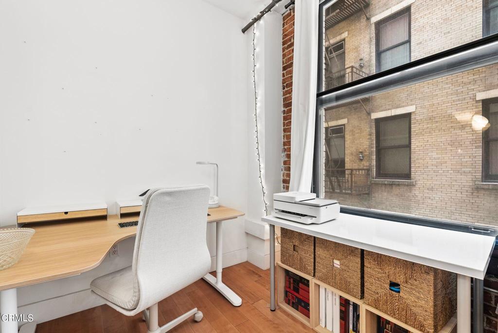 460 S Spring Street 511