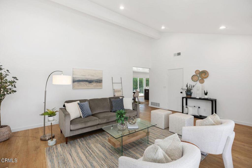 21052 Shackleford Circle