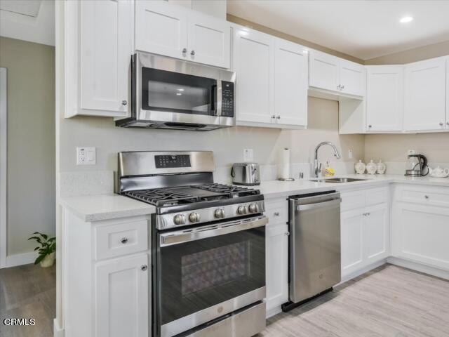 230 North Westlake Avenue #5