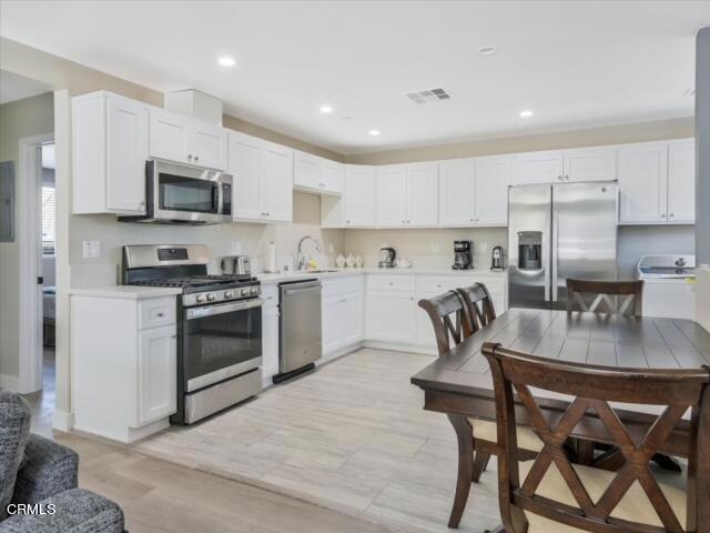 230 North Westlake Avenue #5