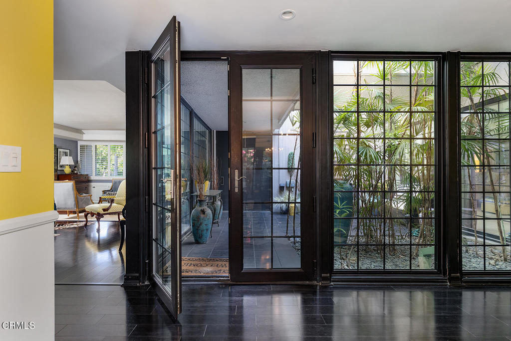 900 S Orange Grove Boulevard B