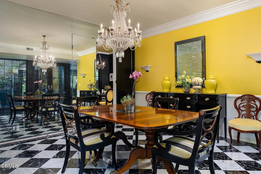 900 S Orange Grove Boulevard B