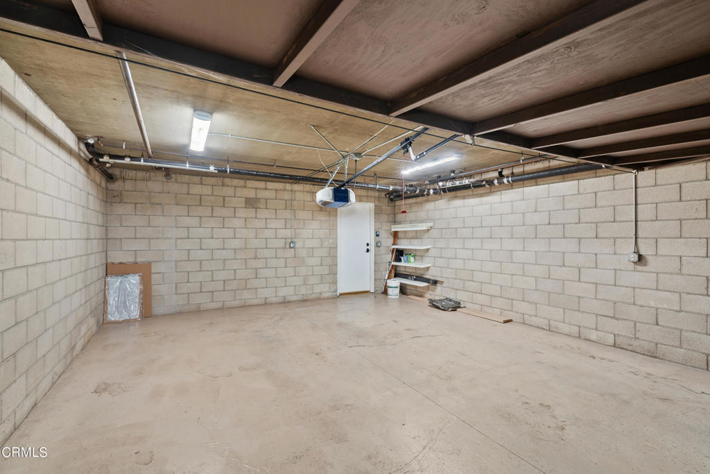 945 S Marengo Avenue 5