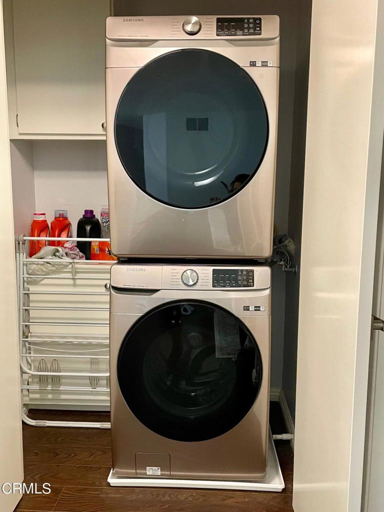 221 S Oak Knoll Avenue 304