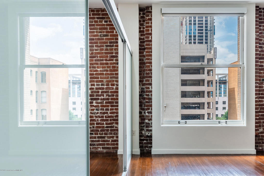 257 S Spring Street 4K