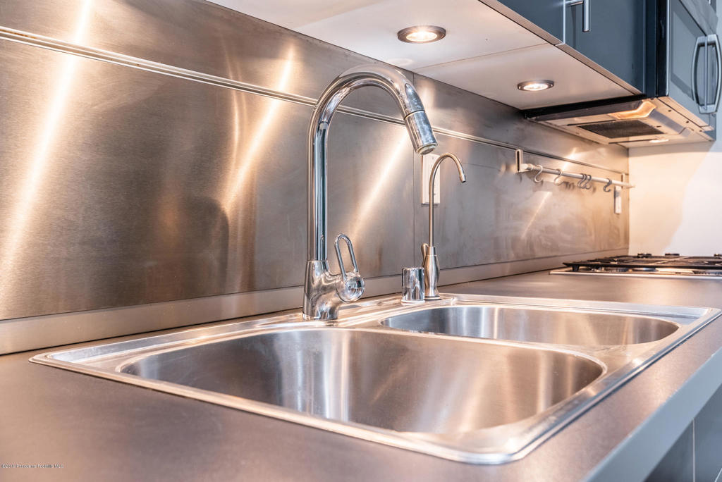 257 S Spring Street 4K