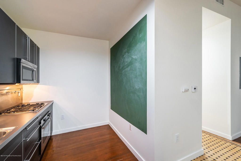 257 S Spring Street 4K