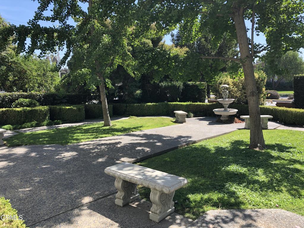 1916 Huntington Drive