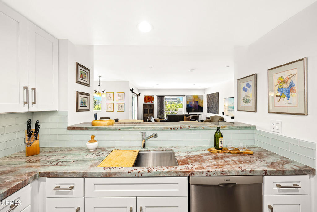 159 W Green Street 307A