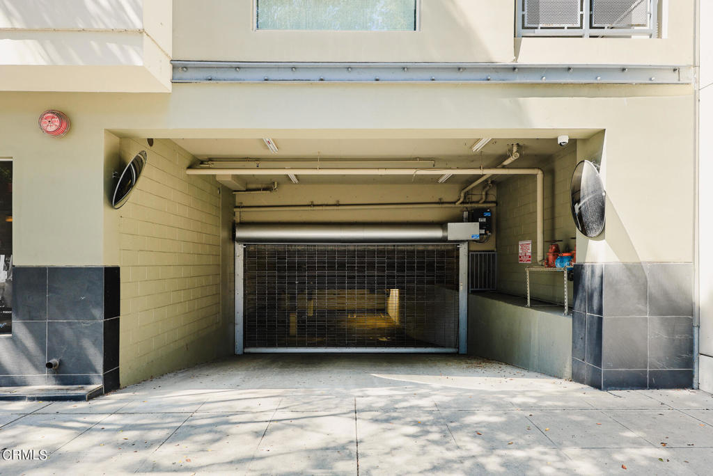 159 W Green Street 307A