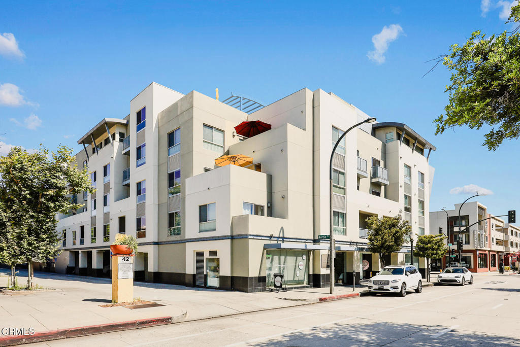 159 W Green Street 307A