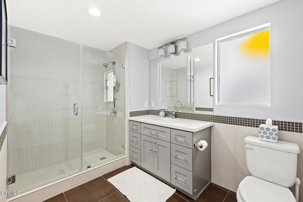 159 W Green Street 307A