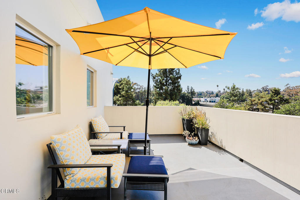 159 W Green Street 307A