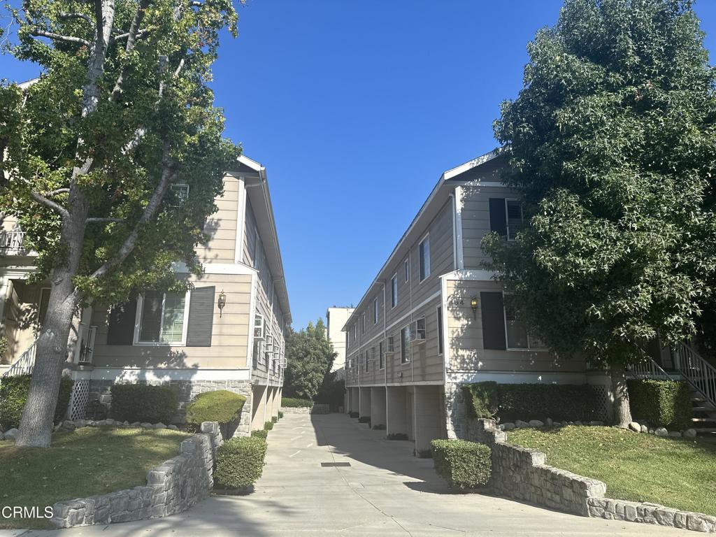 154 N Meridith Avenue 2