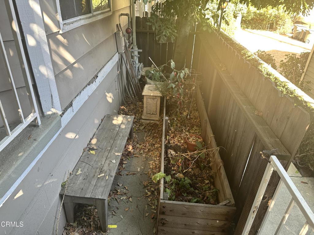 154 N Meridith Avenue 2