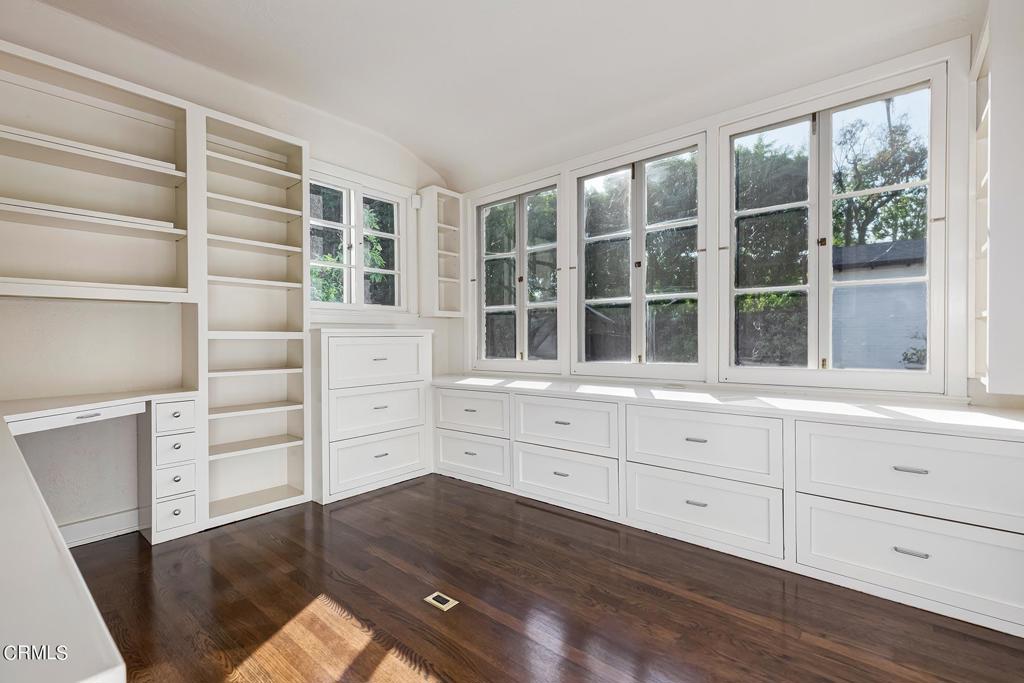 1506 E California Boulevard