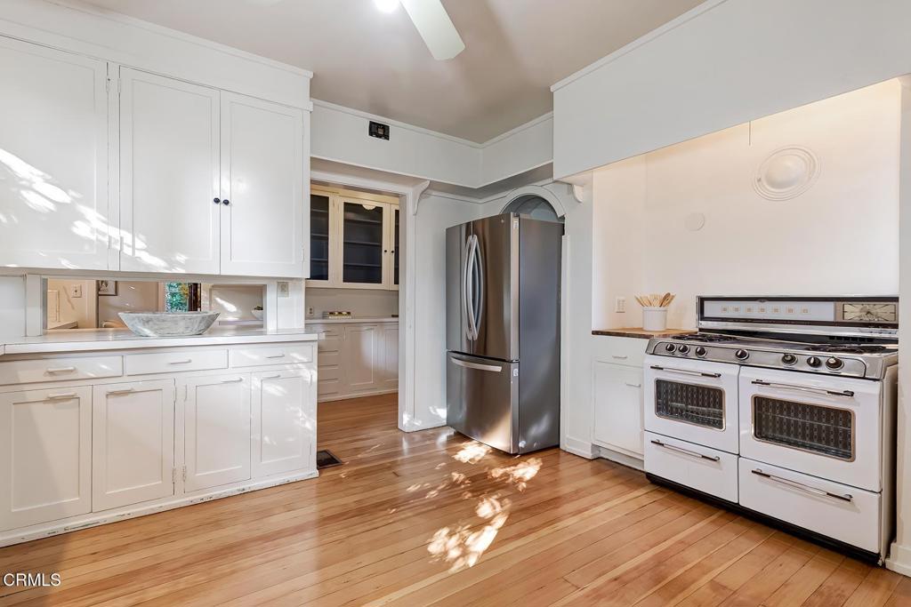 1506 E California Boulevard