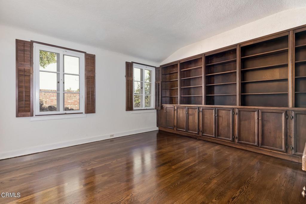 1506 E California Boulevard