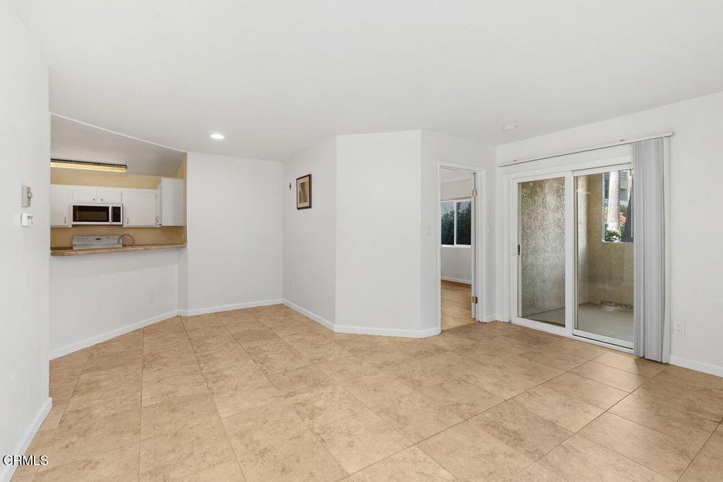 7565 Charmant Drive 517