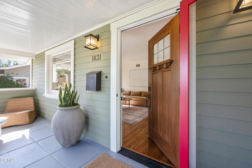 1831 N Michigan Avenue