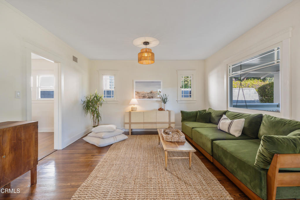 1831 N Michigan Avenue