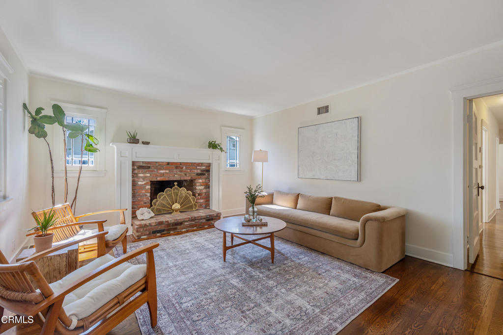 1831 N Michigan Avenue