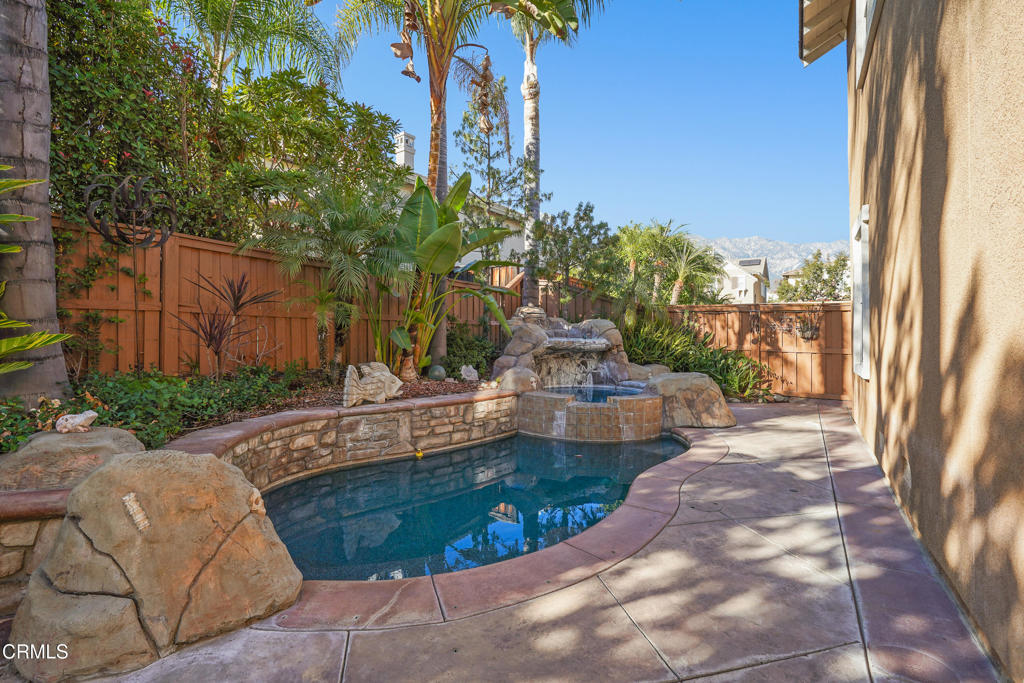 1727 Crebs Way