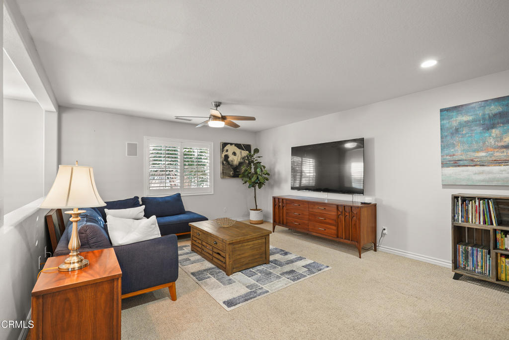 1727 Crebs Way