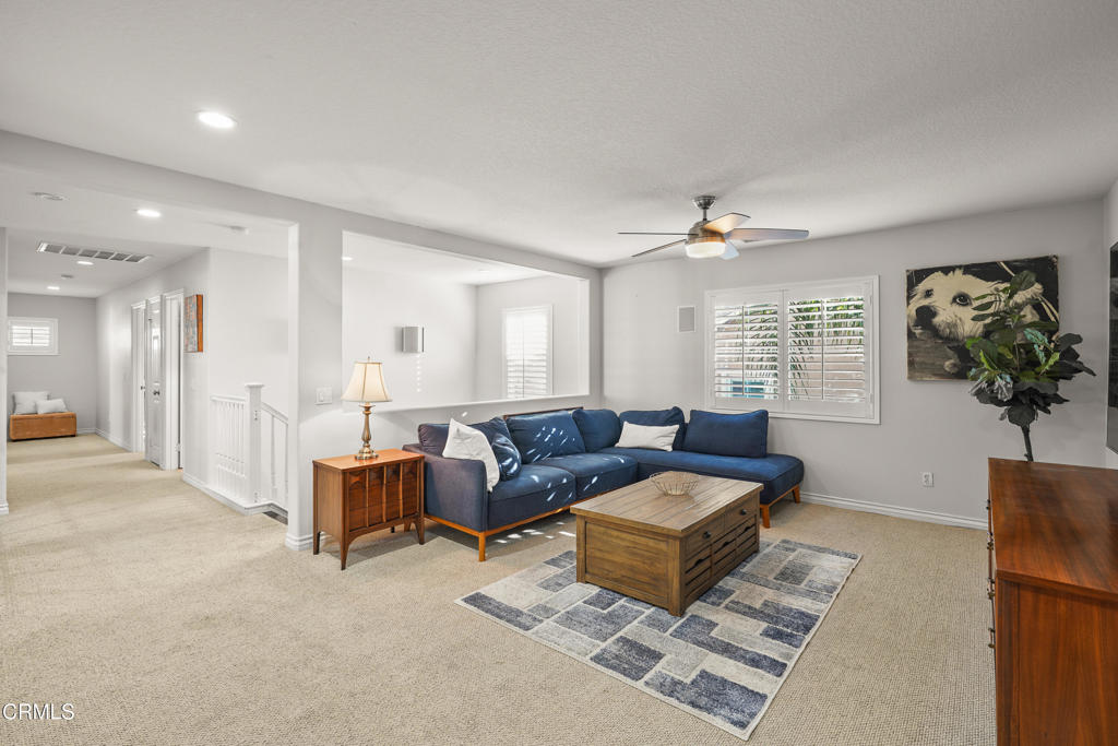 1727 Crebs Way