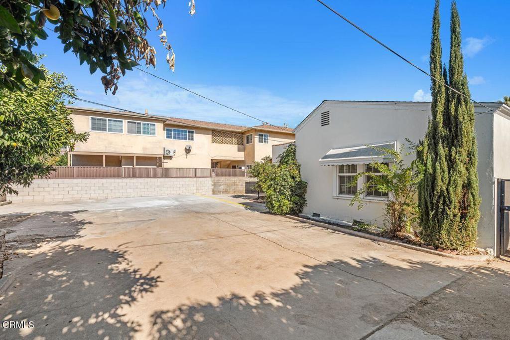 2403 S Baldwin Avenue