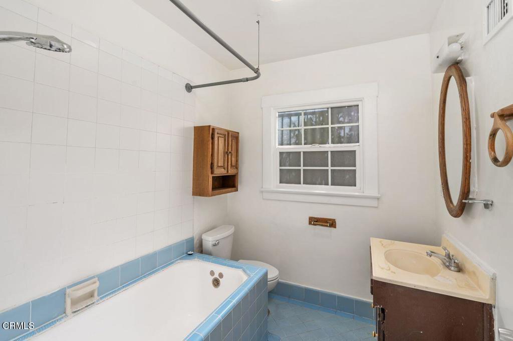 2403 S Baldwin Avenue