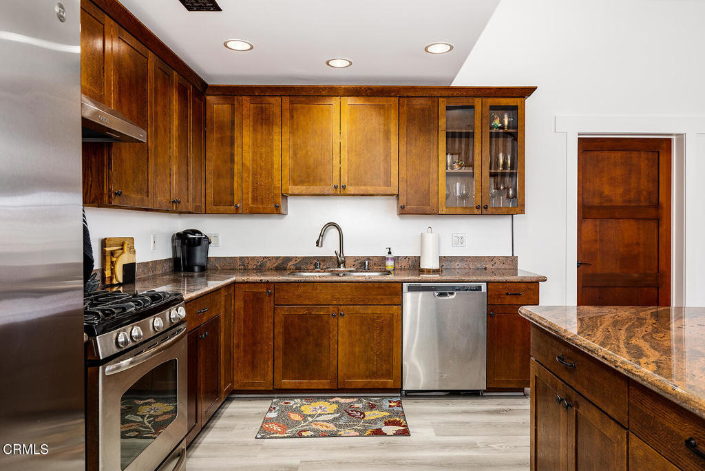 134 N Vermont Avenue A