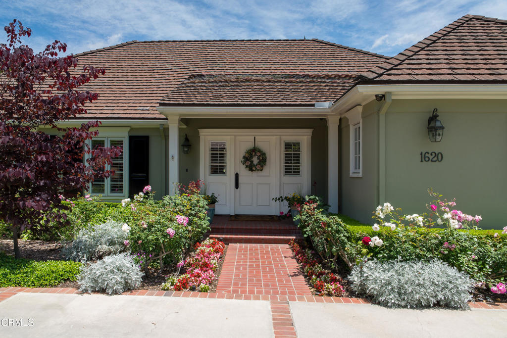 1620 Oak Grove Avenue