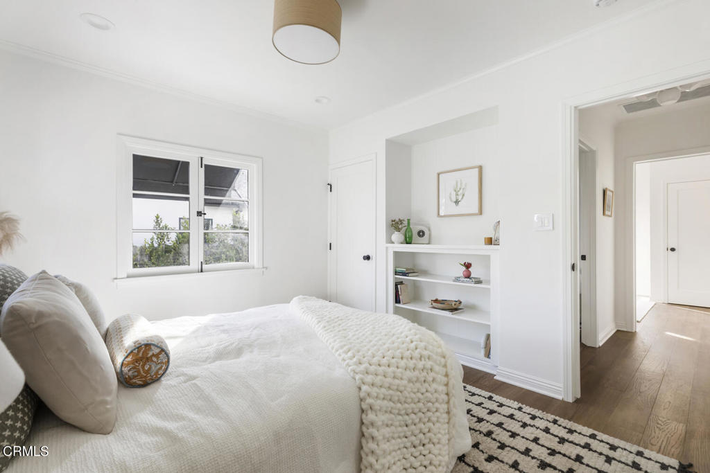 1525 Coolidge Avenue