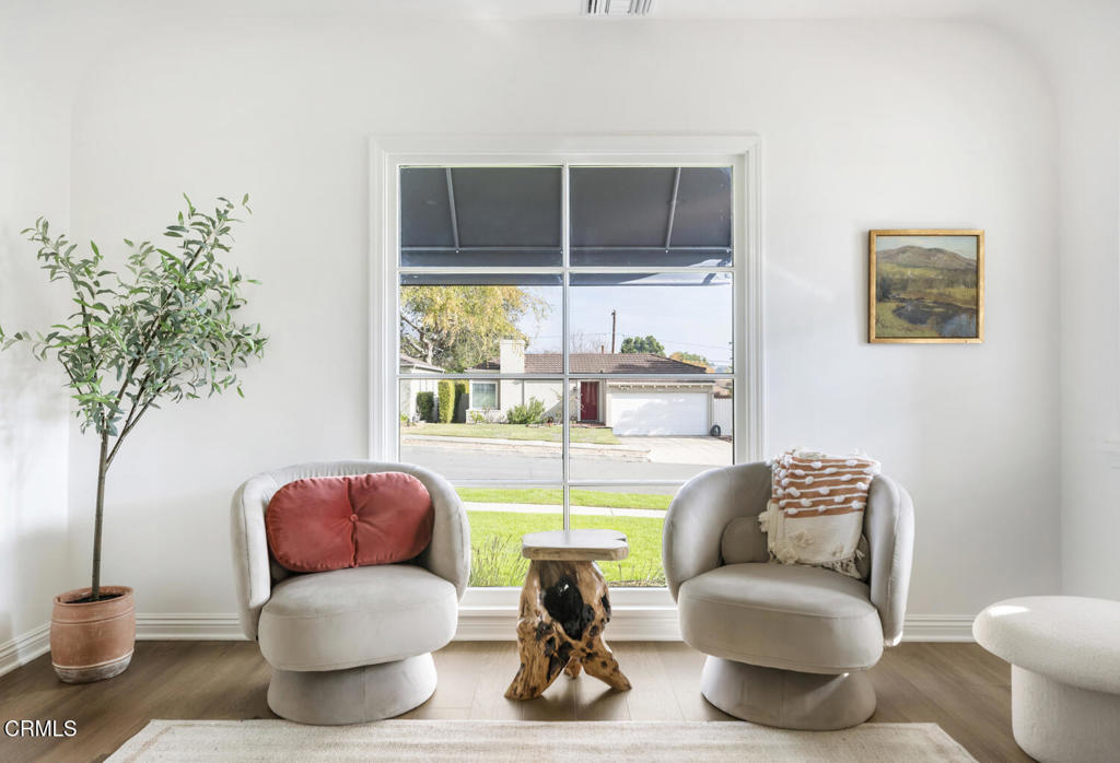 1525 Coolidge Avenue