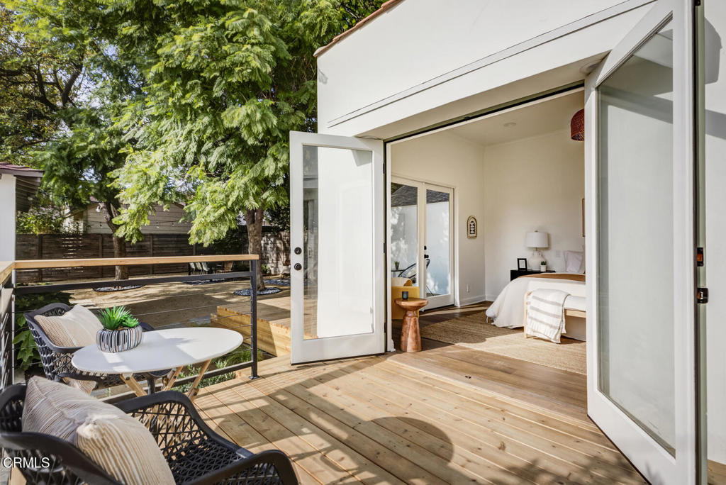 1525 Coolidge Avenue