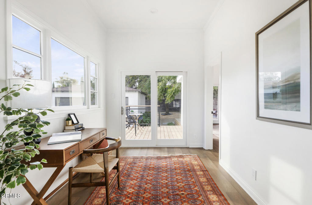 1525 Coolidge Avenue