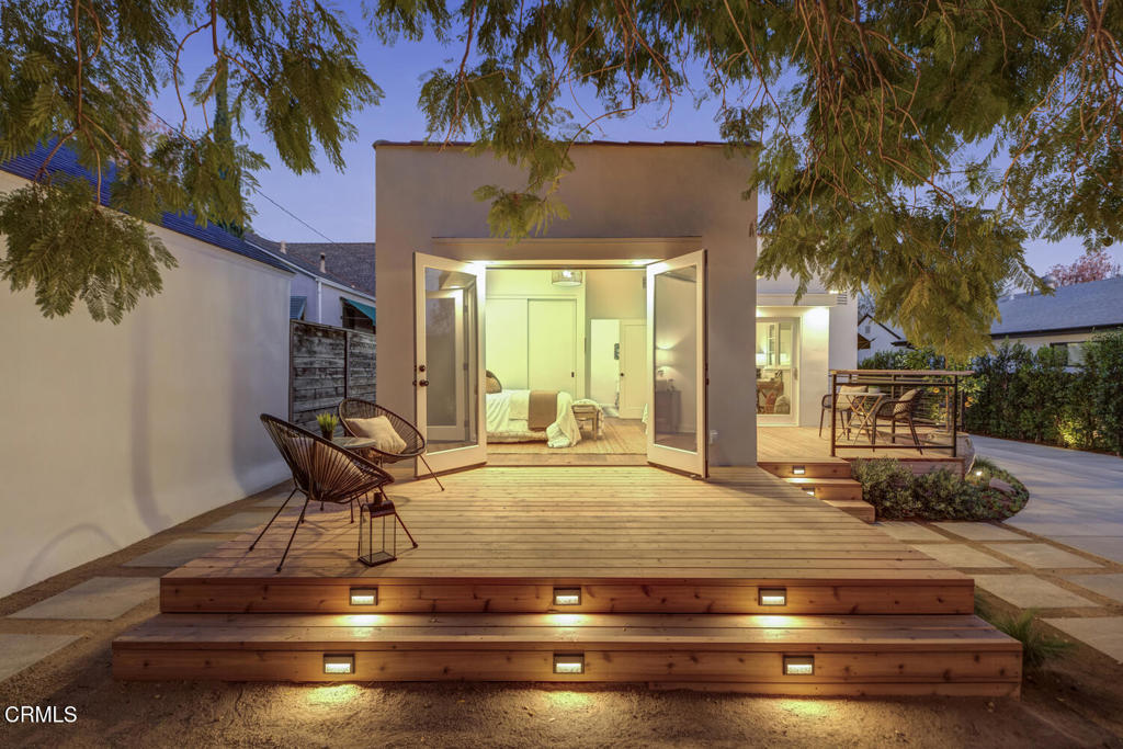 1525 Coolidge Avenue